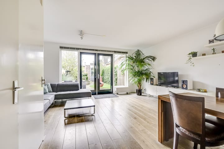 Photo 5 of Sodawater 49