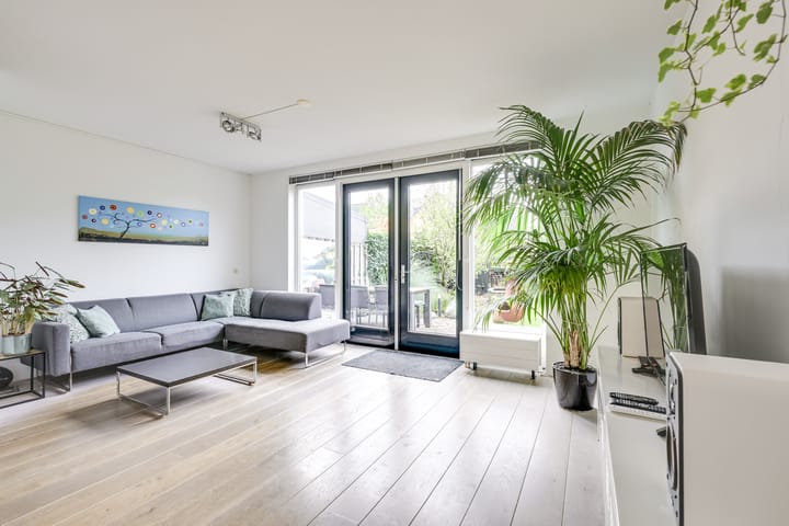 Photo 6 of Sodawater 49