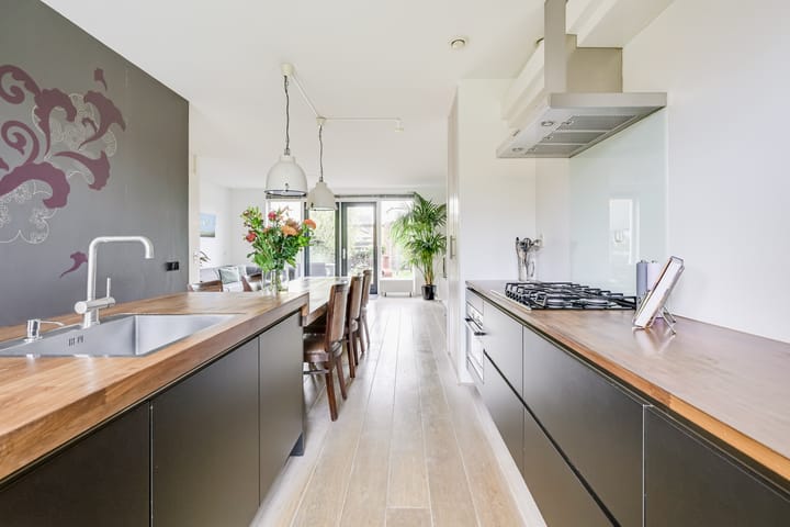 Photo 11 of Sodawater 49