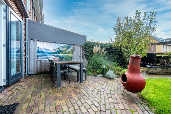 Photo 13 of Sodawater 49