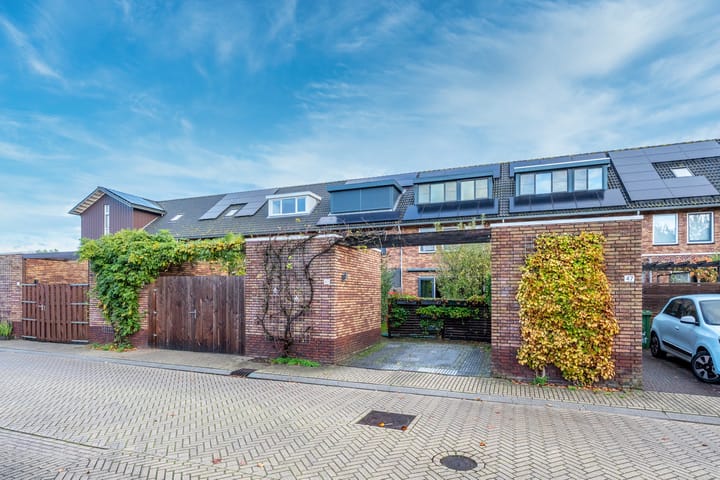 Photo 41 of Sodawater 49