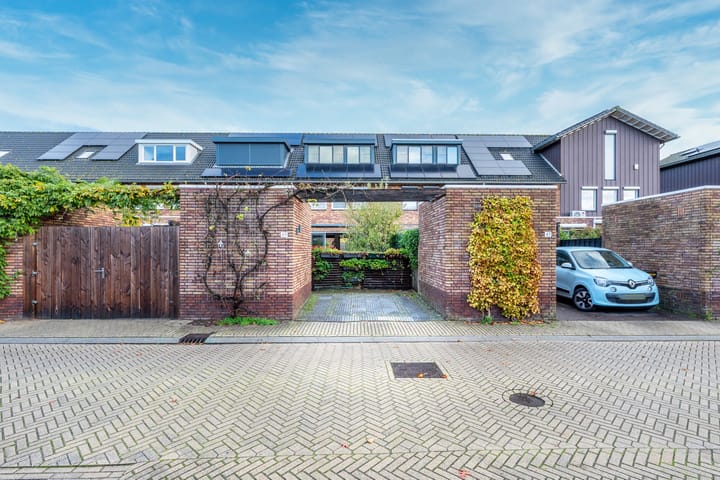 Photo 42 of Sodawater 49