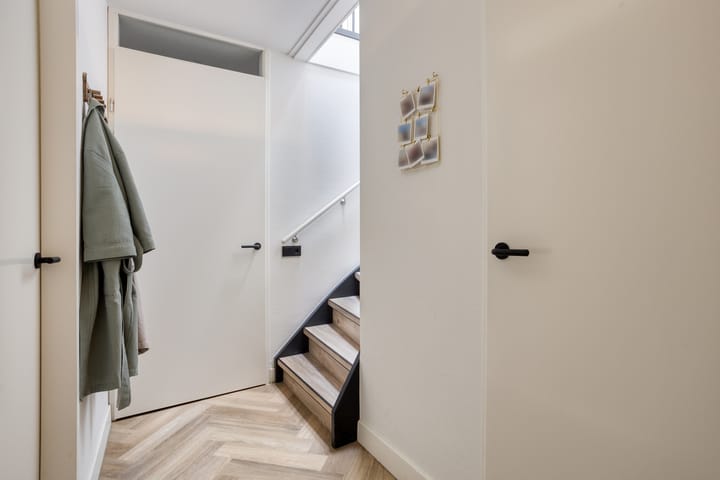 Photo 15 of Amersfoortsestraat 126-B6