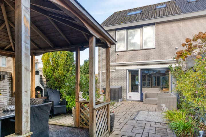 Foto 16 van Rosweide 18