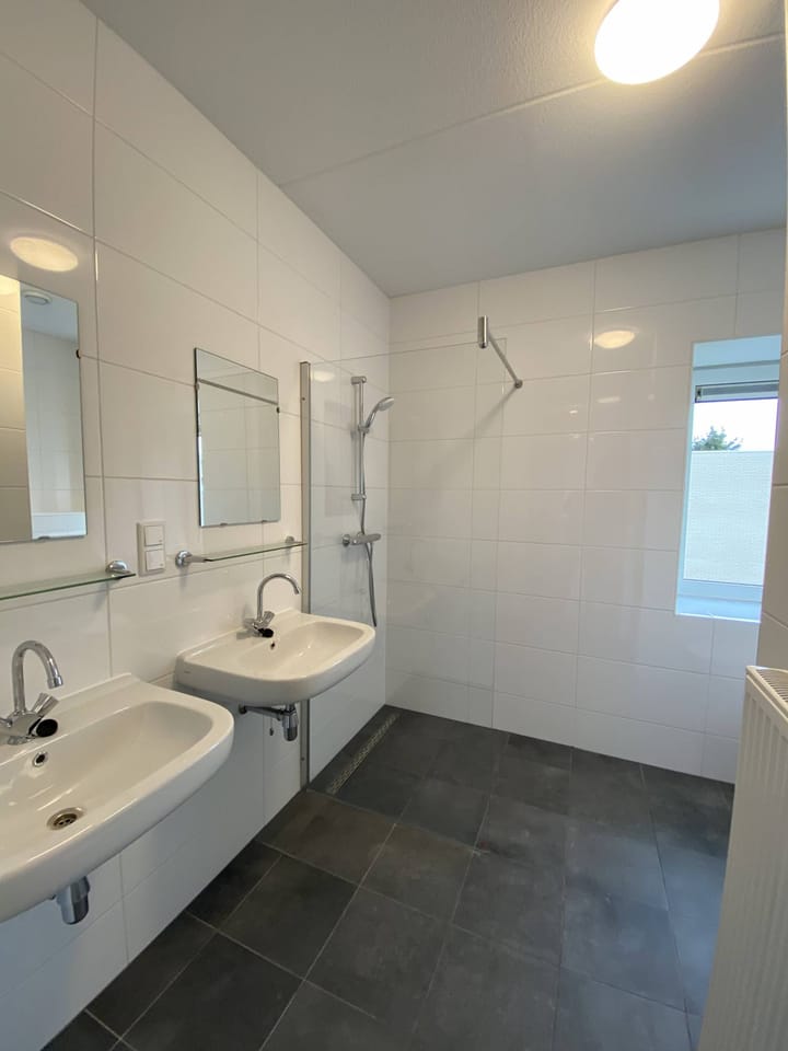 Photo 20 of Burg Grothestraat 23-C