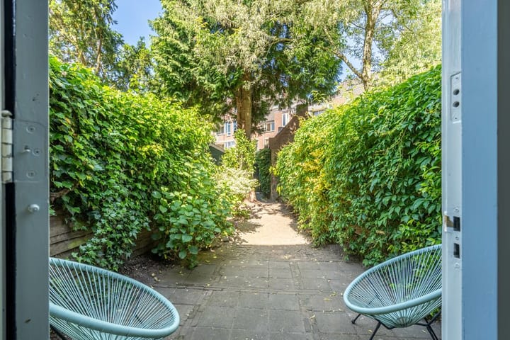 Photo 20 of Bloemendalsestraat 50