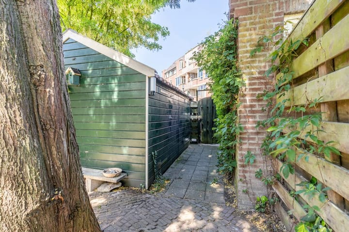 Photo 22 of Bloemendalsestraat 50