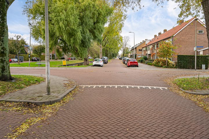 Foto 25 van Goudenregenplantsoen 32