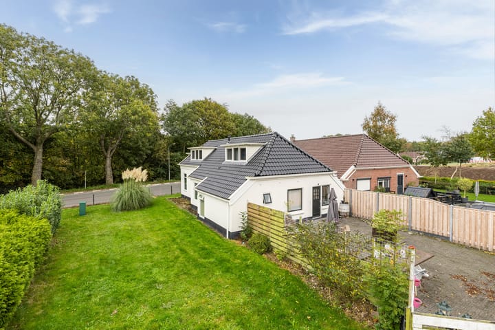 Photo 28 of Damsterweg 32