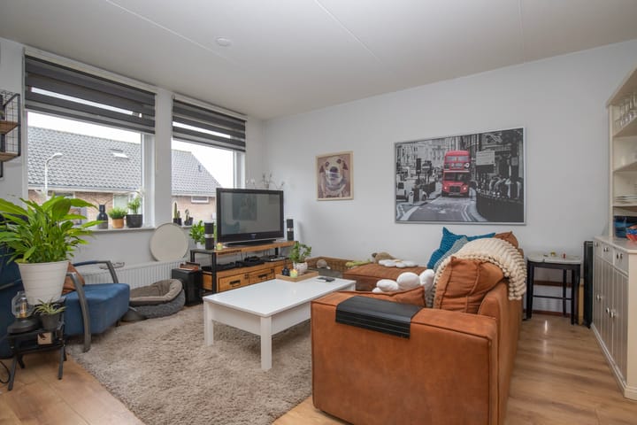 Photo 2 of Voorstraat 42