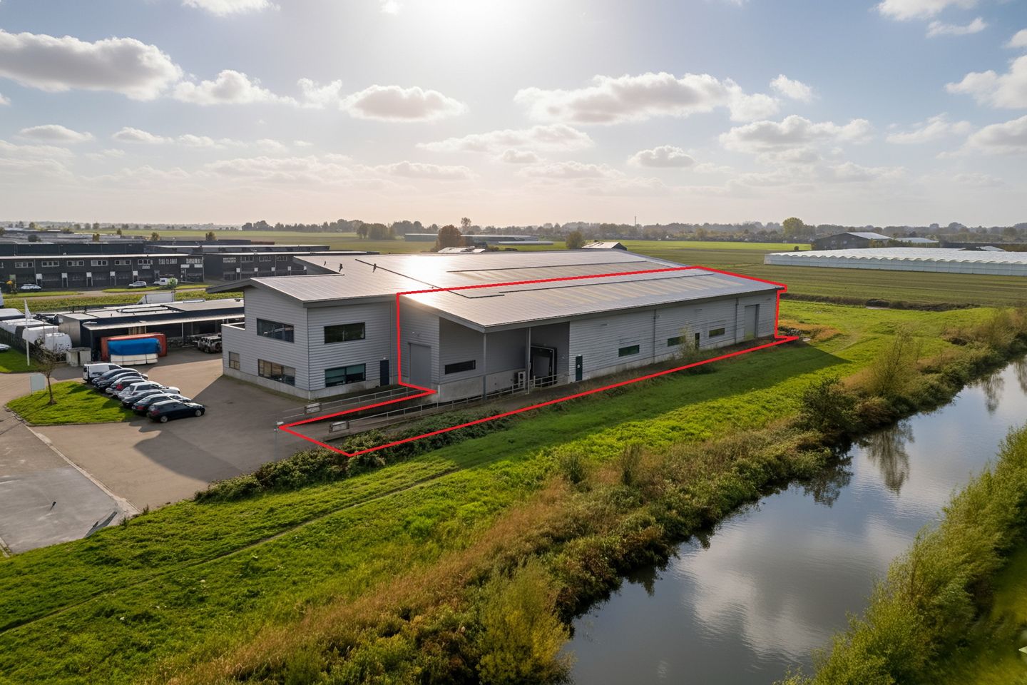 Bekijk foto 1 van De Zwaan 2