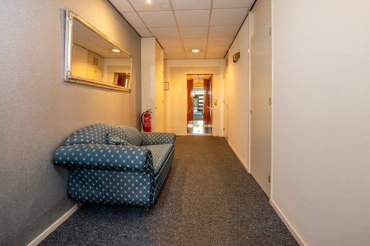 Foto 11 van Burgemeester Schönfeldplein 15-C1