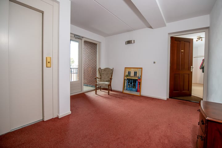 Foto 12 van Burgemeester Schönfeldplein 15-C1