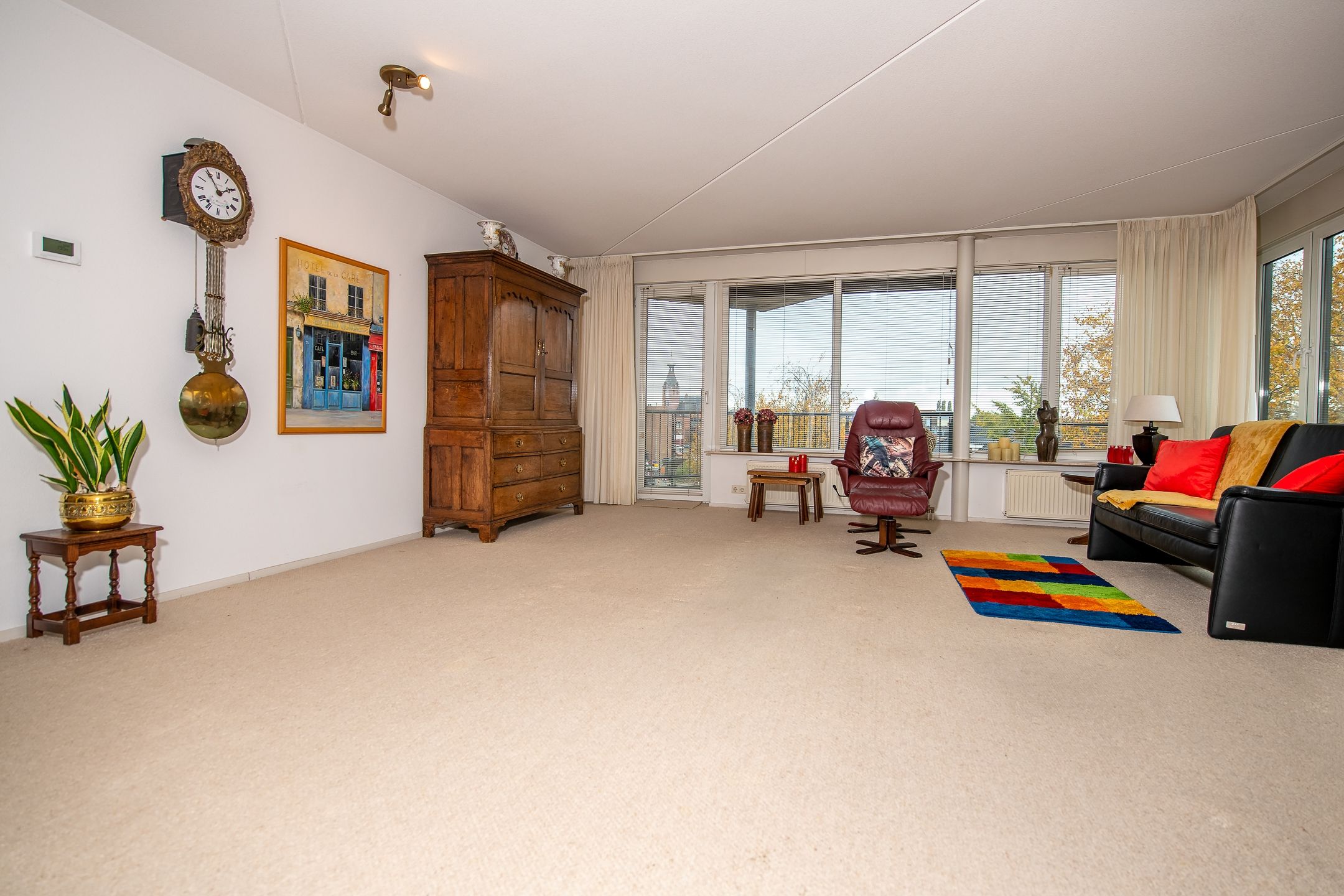 Foto 18 van Burgemeester Schönfeldplein 15-C1