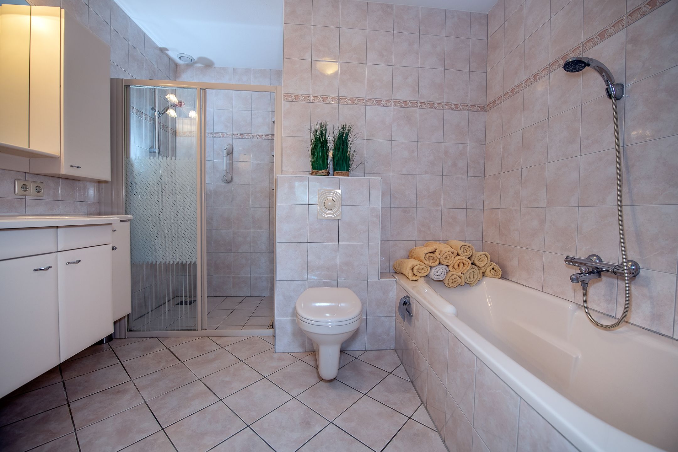 Foto 24 van Burgemeester Schönfeldplein 15-C1