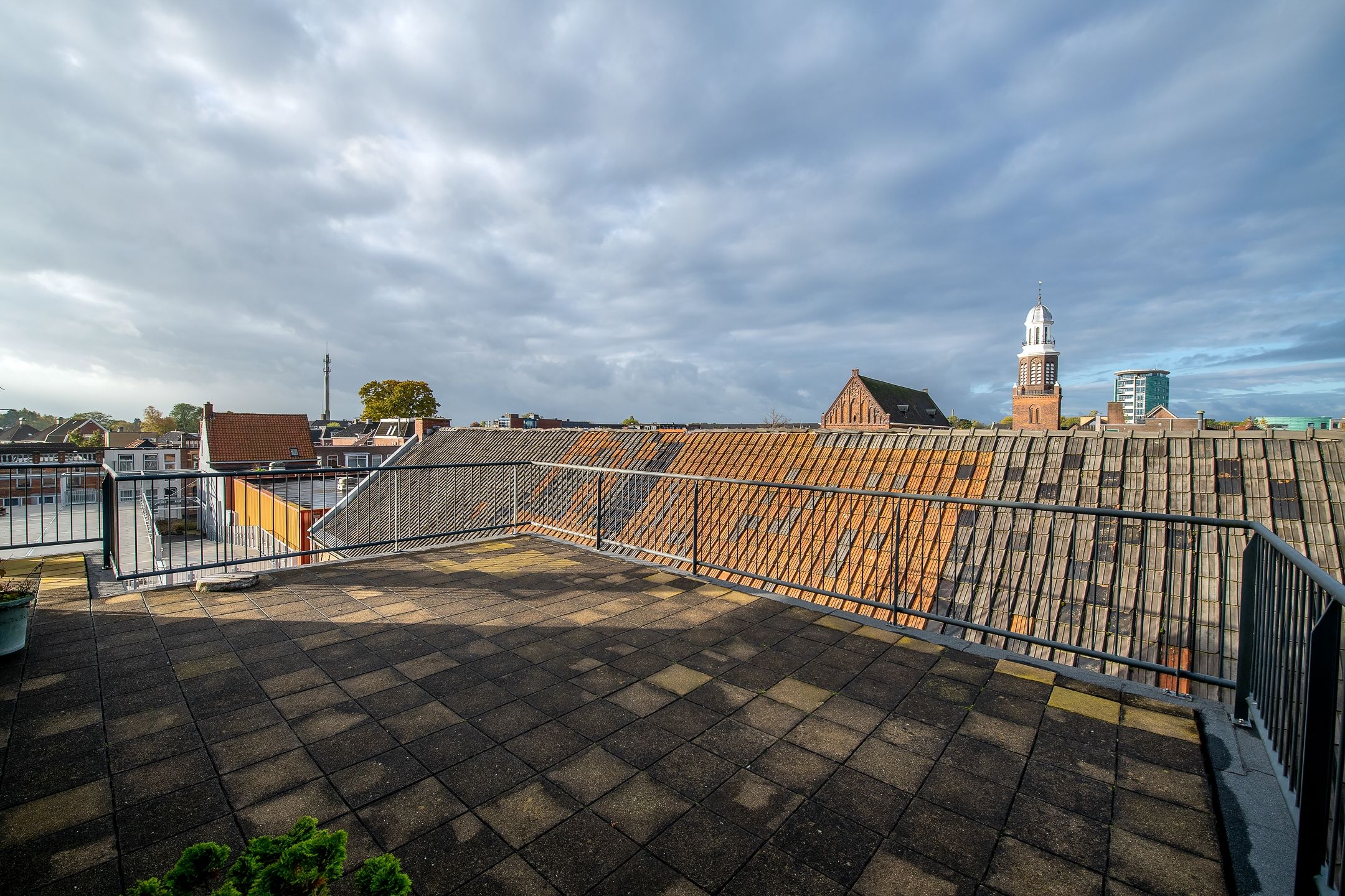 Foto 33 van Burgemeester Schönfeldplein 15-C1