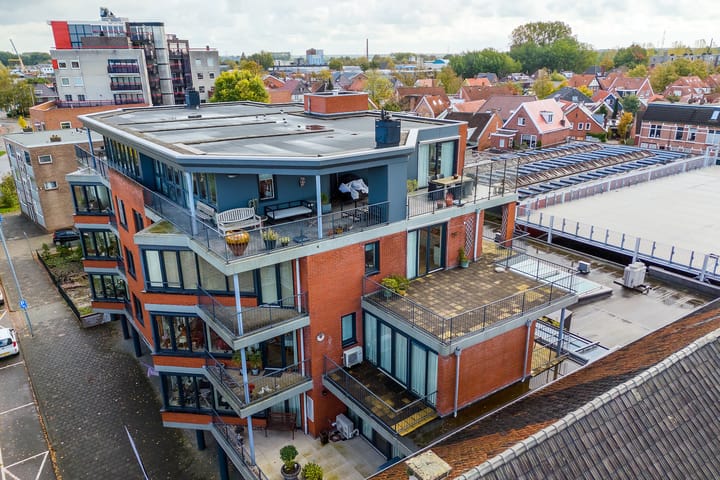 Foto 39 van Burgemeester Schönfeldplein 15-C1