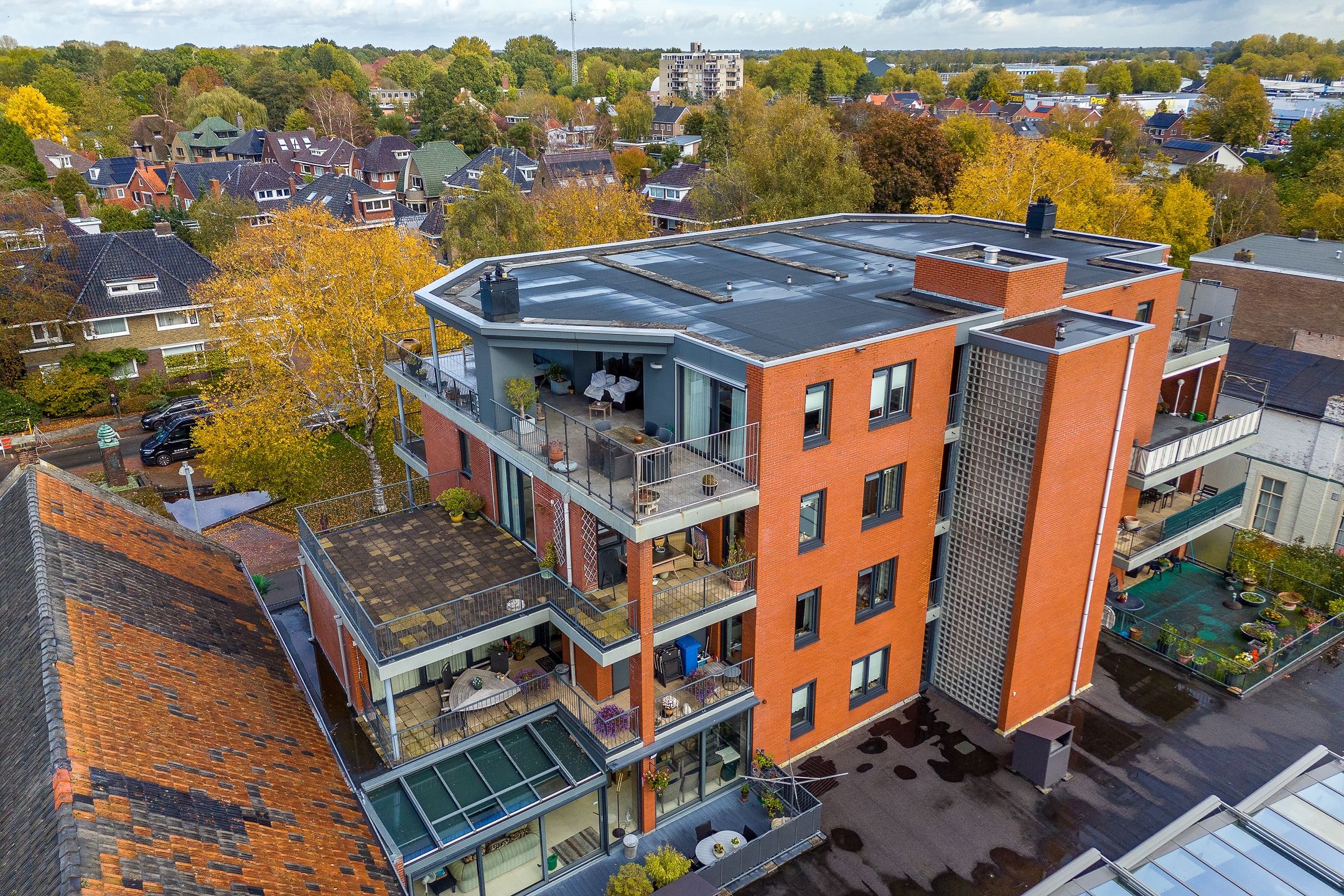 Foto 42 van Burgemeester Schönfeldplein 15-C1