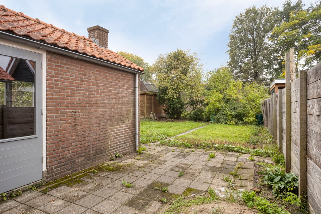 Photo 32 of Huiswerf 1