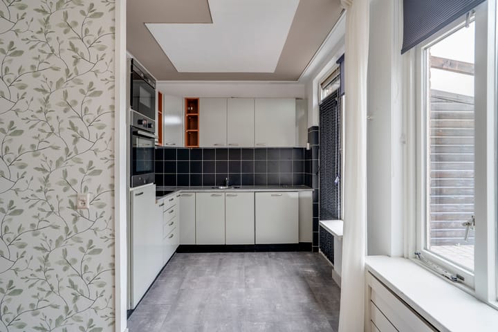 Photo 9 of Jan van Vlissingenhof 8