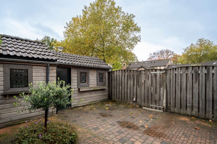 Photo 32 of Jan van Vlissingenhof 8