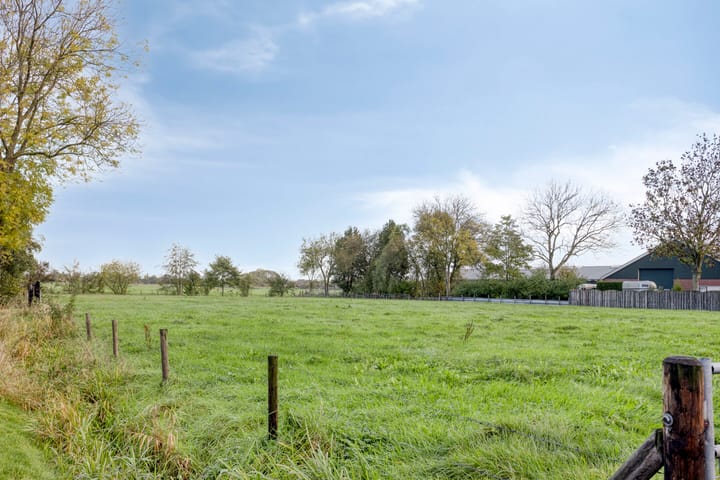 Photo 3 of Gealeloane 5