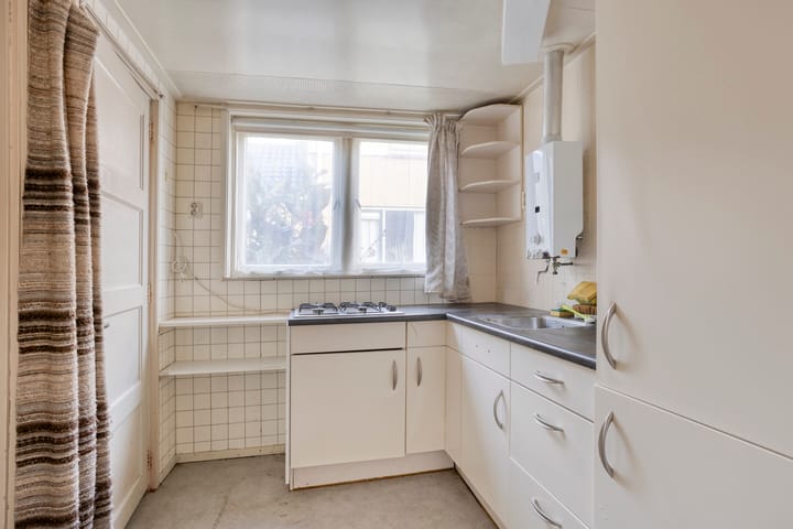 Photo 11 of Gealeloane 5