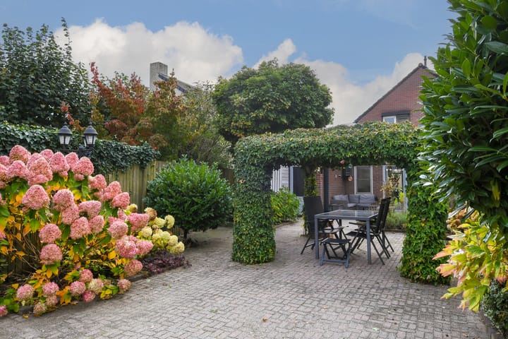 Photo 25 of Heerdstraat 45