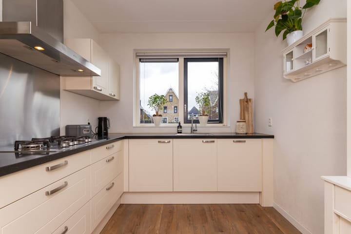 Foto 10 van Adriaan Anthoniszstraat 4