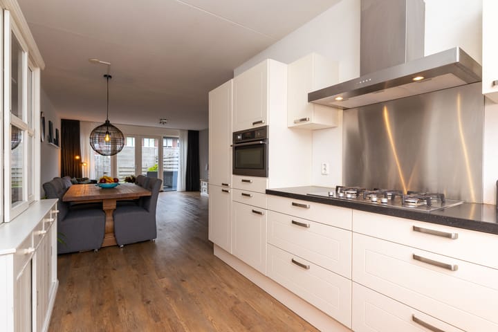 Foto 11 van Adriaan Anthoniszstraat 4