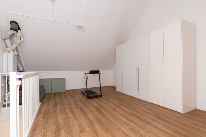 Foto 32 van Adriaan Anthoniszstraat 4