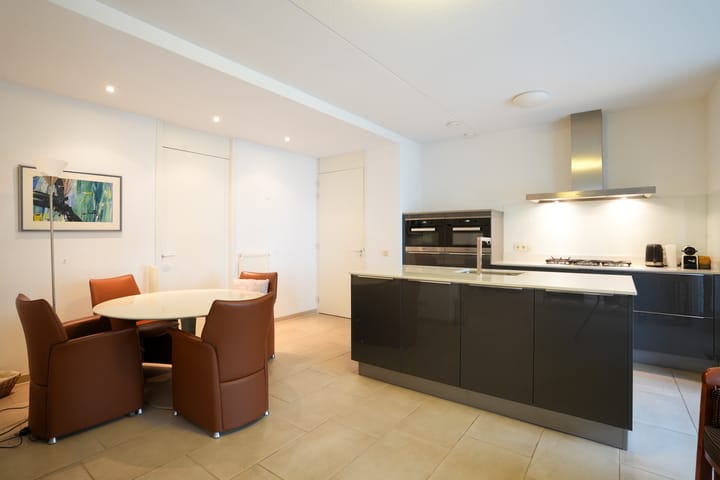 Foto 10 van Valkenburgerweg 27-C