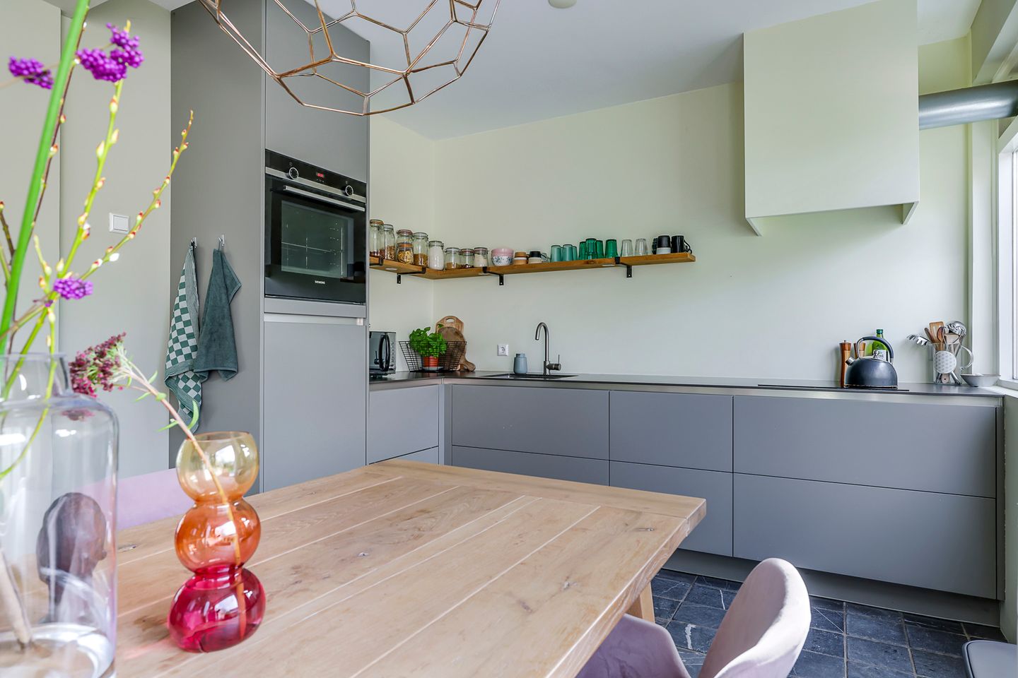 Photo 19 of Irisstraat 34