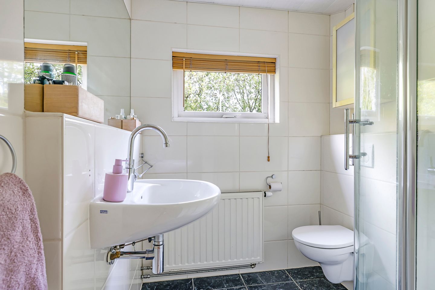 Photo 35 of Irisstraat 34