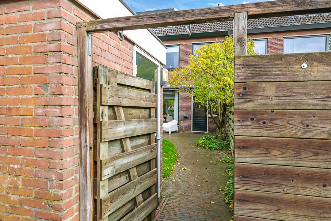 Photo 58 of Irisstraat 34