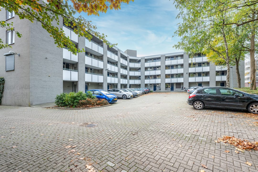 Photo 41 of Van Kleffenslaan 101