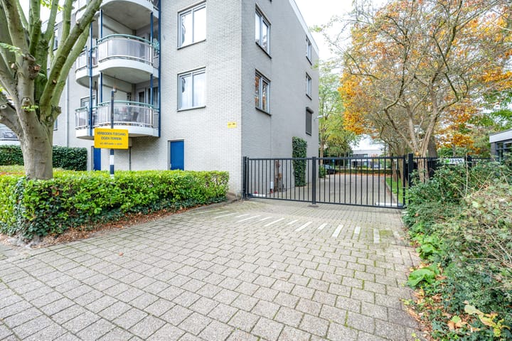 Foto 42 van Van Kleffenslaan 101