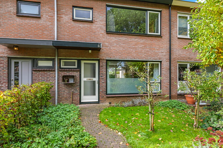 Foto 62 van Irisstraat 34