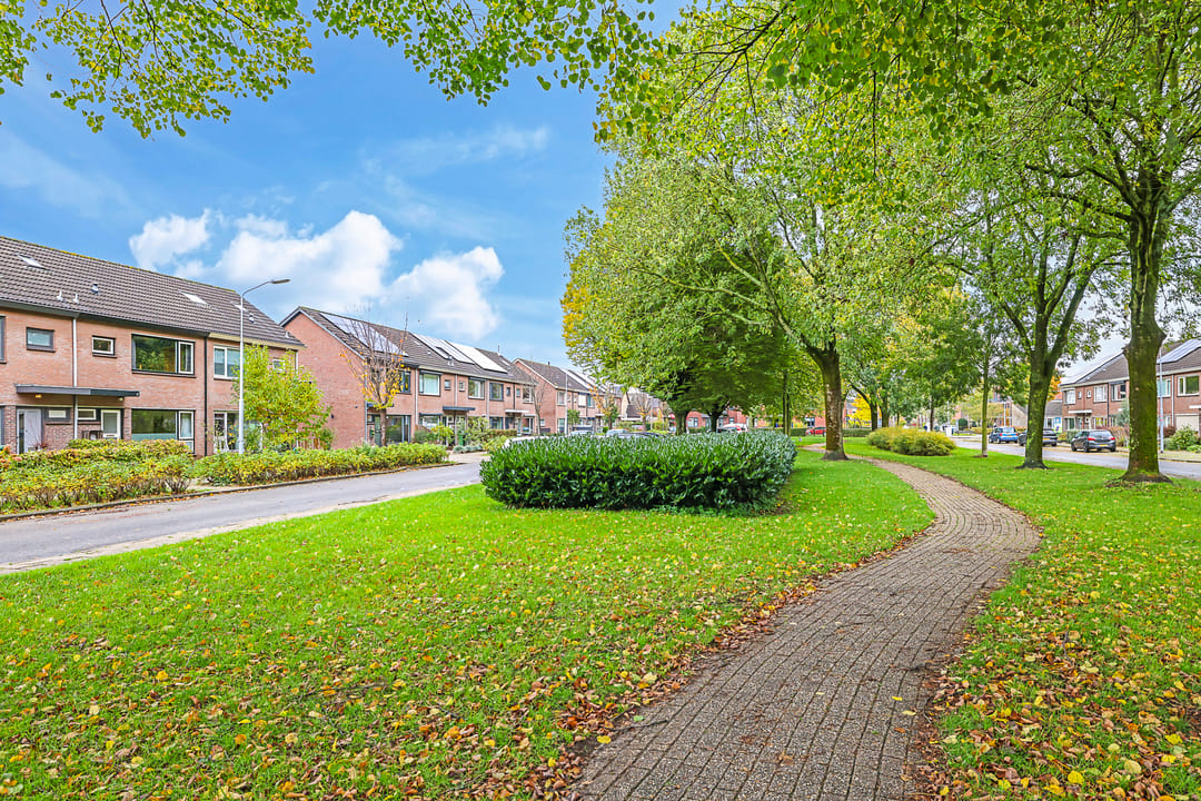 Photo 68 of Irisstraat 34