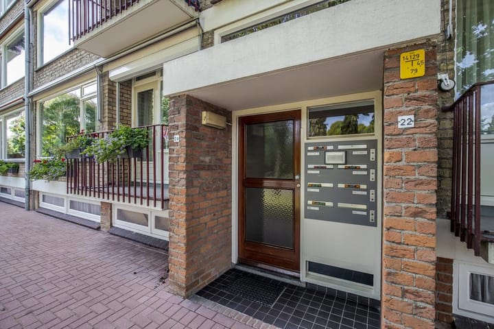 Photo 5 of Stadswal 24-A