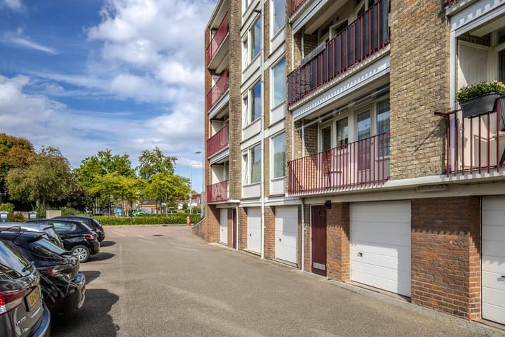 Photo 22 of Stadswal 24-A