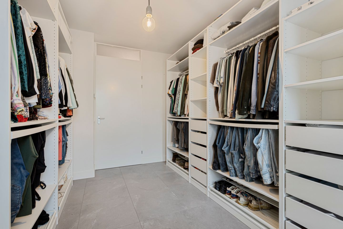 Foto 20 van Van Oldenbarneveltstraat 20