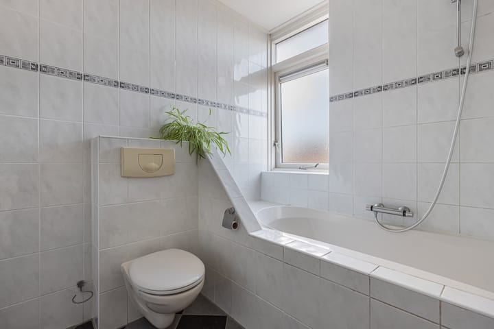 Photo 28 of Meester Klaas Douwesstraat 10