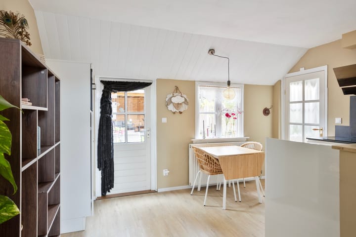 Foto 12 van Laarstraat 66