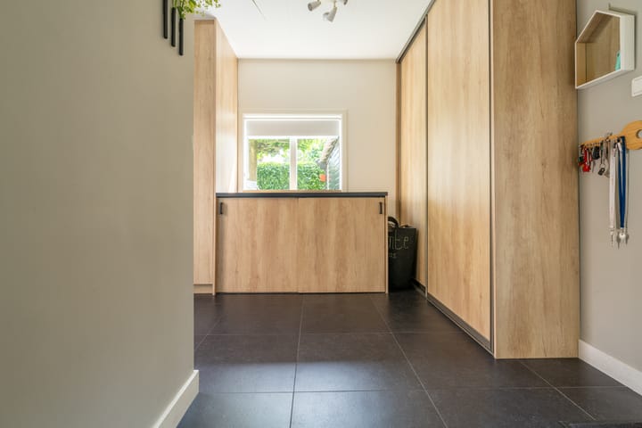 Foto 29 van Van Beekweg 7