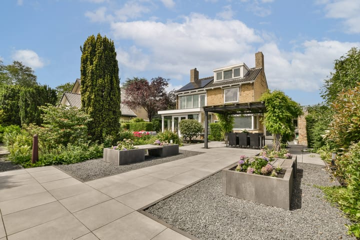 Foto 2 van Linnaeuslaan 16