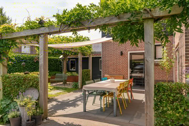 Foto 55 van Van Beekweg 7