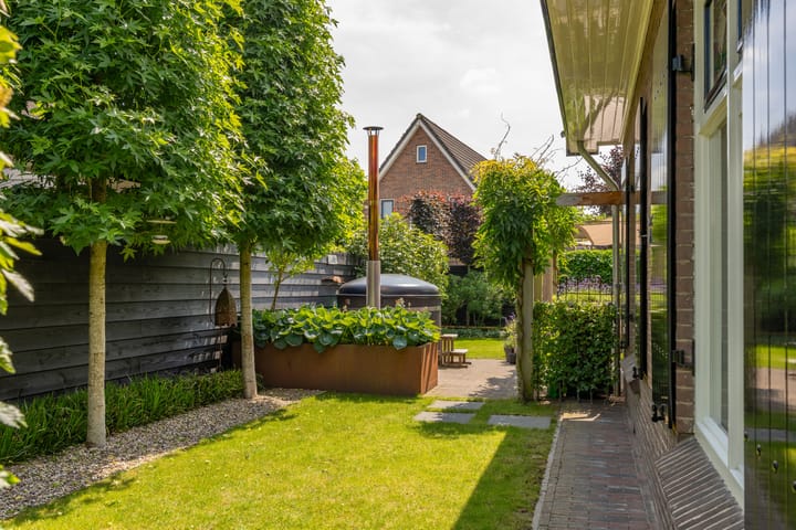 Foto 59 van Van Beekweg 7