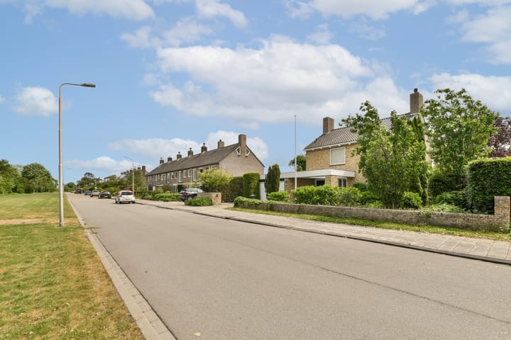 Foto 42 van Linnaeuslaan 16