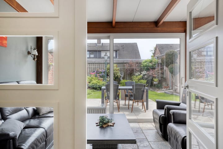 Foto 16 van Vlodropstraat 6